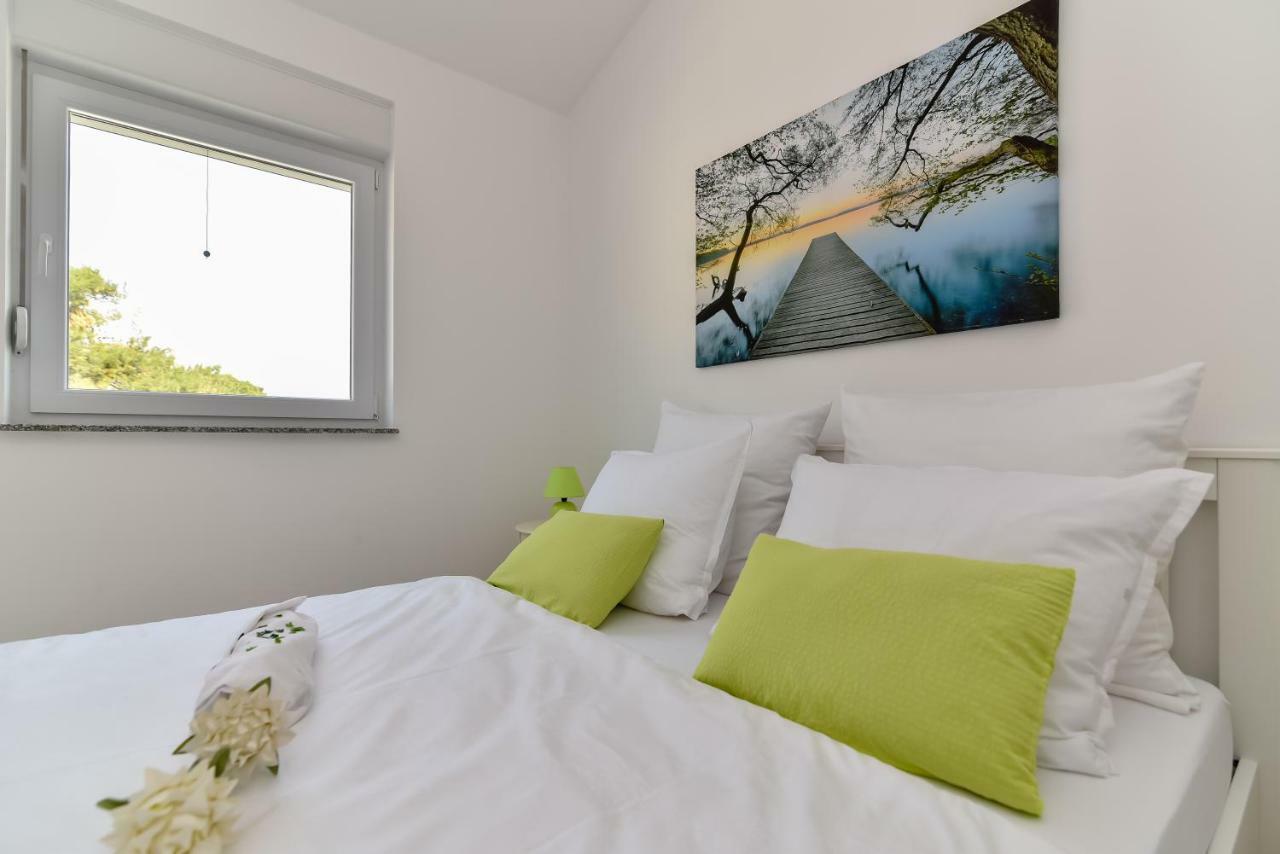 Denis Apartment Вир Экстерьер фото