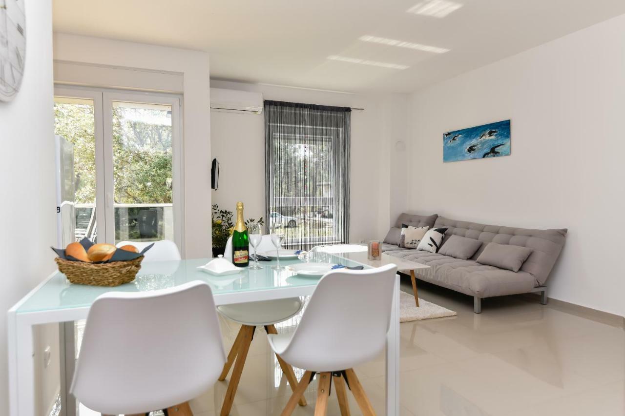 Denis Apartment Вир Экстерьер фото