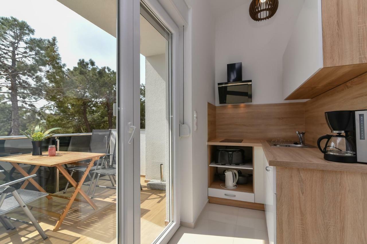 Denis Apartment Вир Экстерьер фото